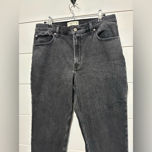 Abercrombie and Fitch the mom high Rise size 32/14S - Picture 11 of 14